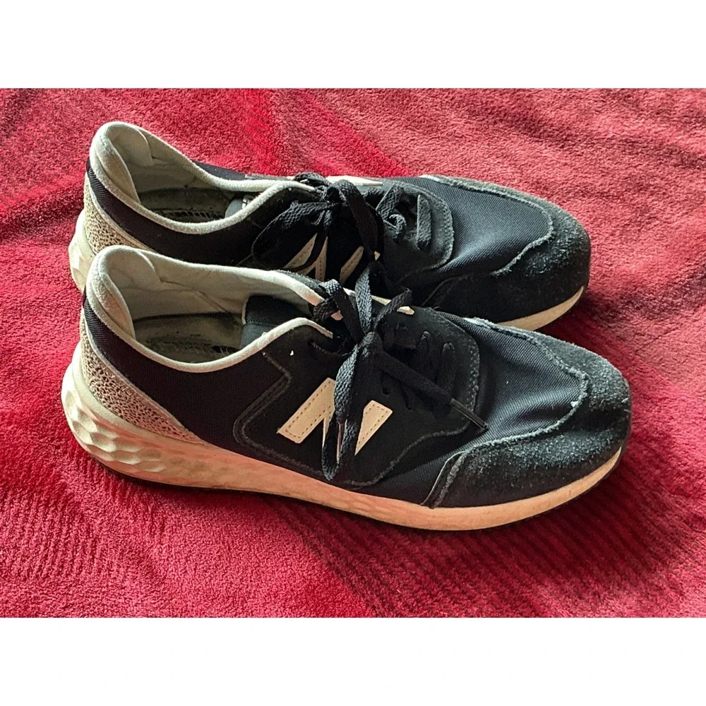 New Balance X-70 Women 8.5 Black Animal Print Good Retro Lifestyle Sneaker